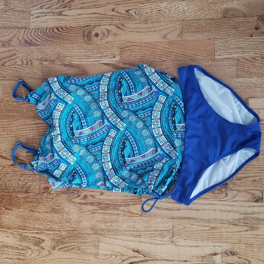 (10) Beach Diva Colorful Aztec Two-Piece Resortwear Ocean Coastal Swimwear Comfy
